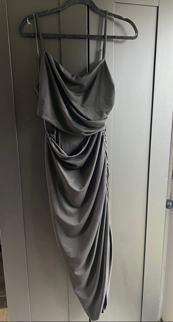 Black bodycon midi dress