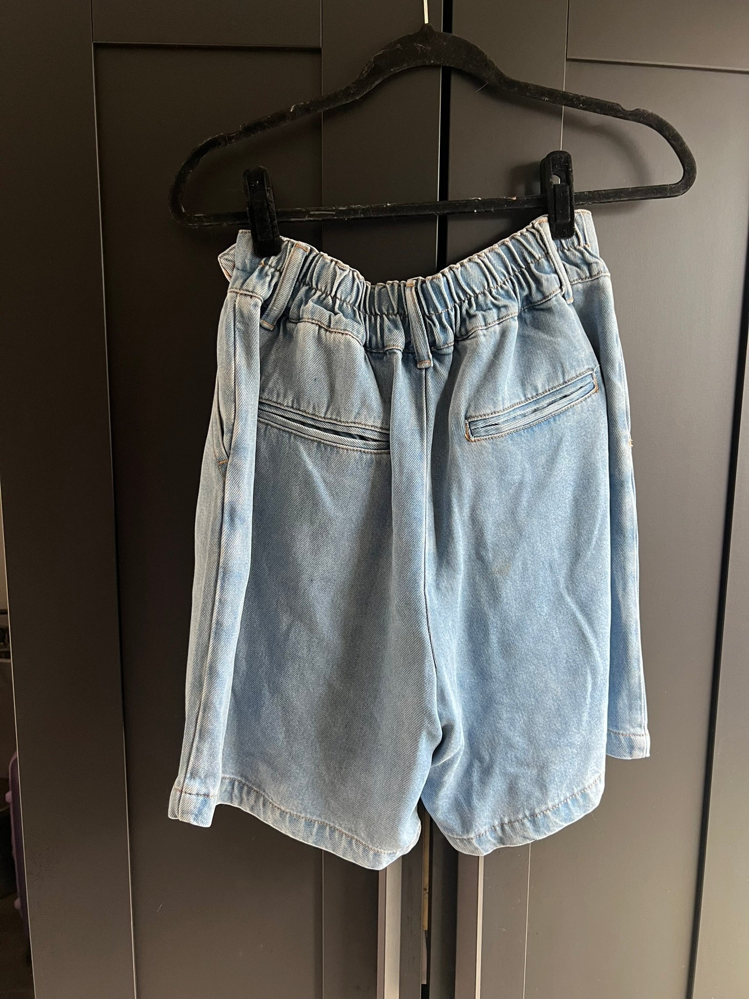 Flowy denim shorts