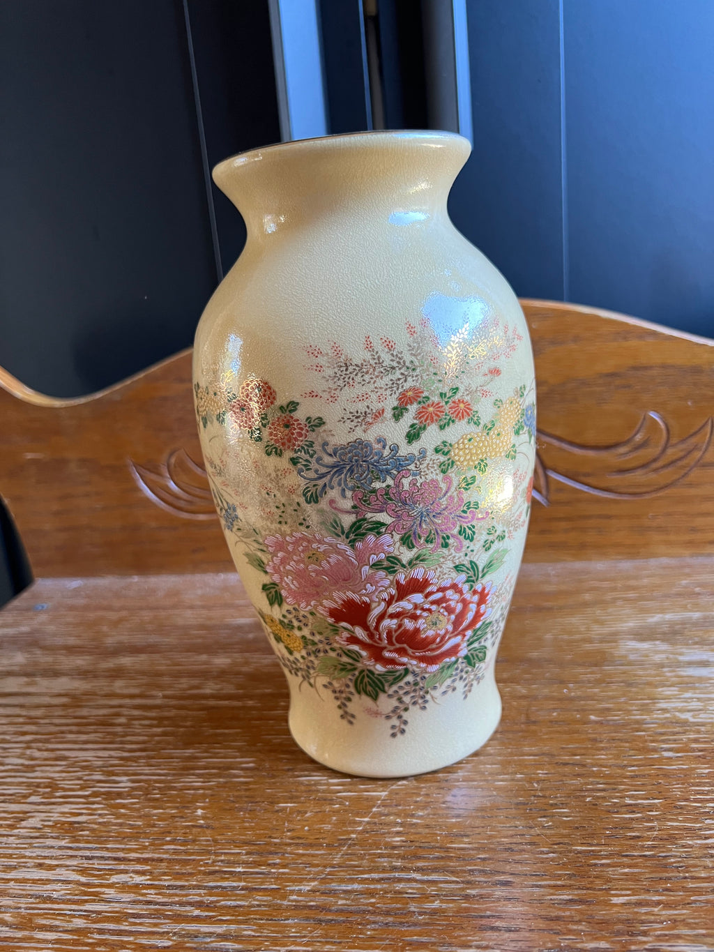 Vintage Japanese vase